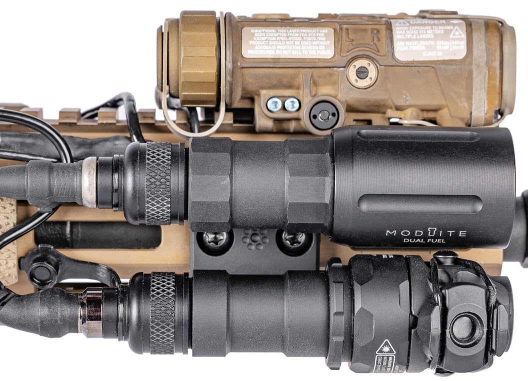 SUREFIRE KM2-C BK／Arisaka ボディ& M-Lokマウント SUREFIRE KM2-C BK／Arisaka ボディ& M-Lokマウント - メルカリ